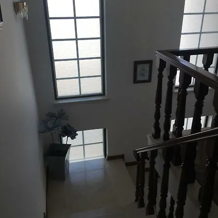 Petinga House Homestay *